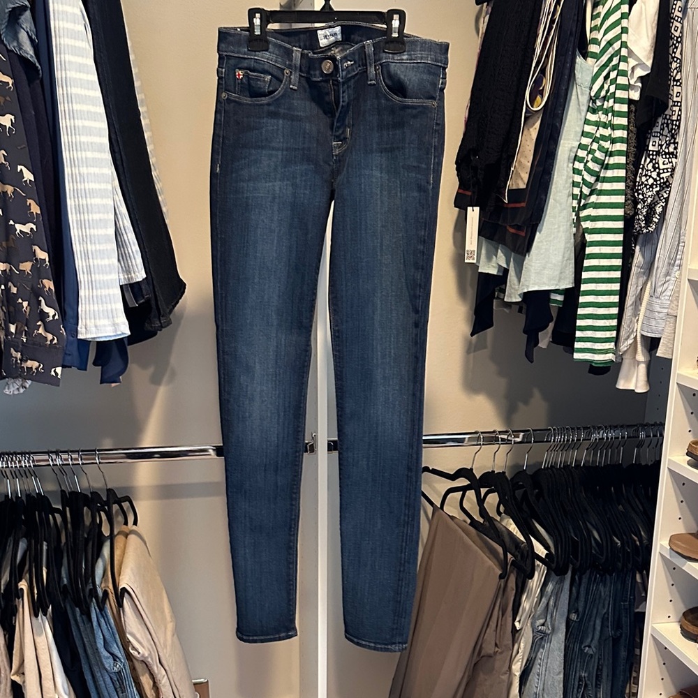 HUDSON Jeans Women's Straight Leg in Indigo, like new! Size 28